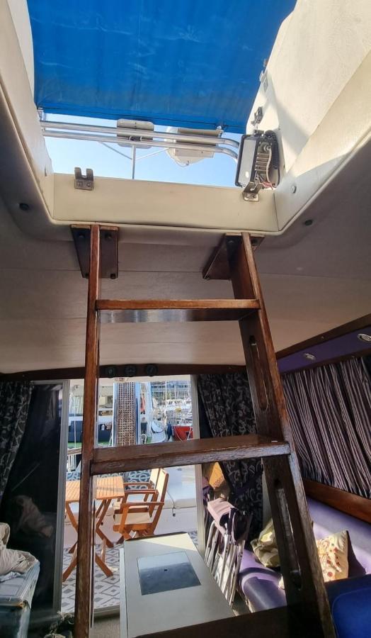 Beautiful And Comfy Boat In Barcelona With Boat Tour Option Hotell Eksteriør bilde