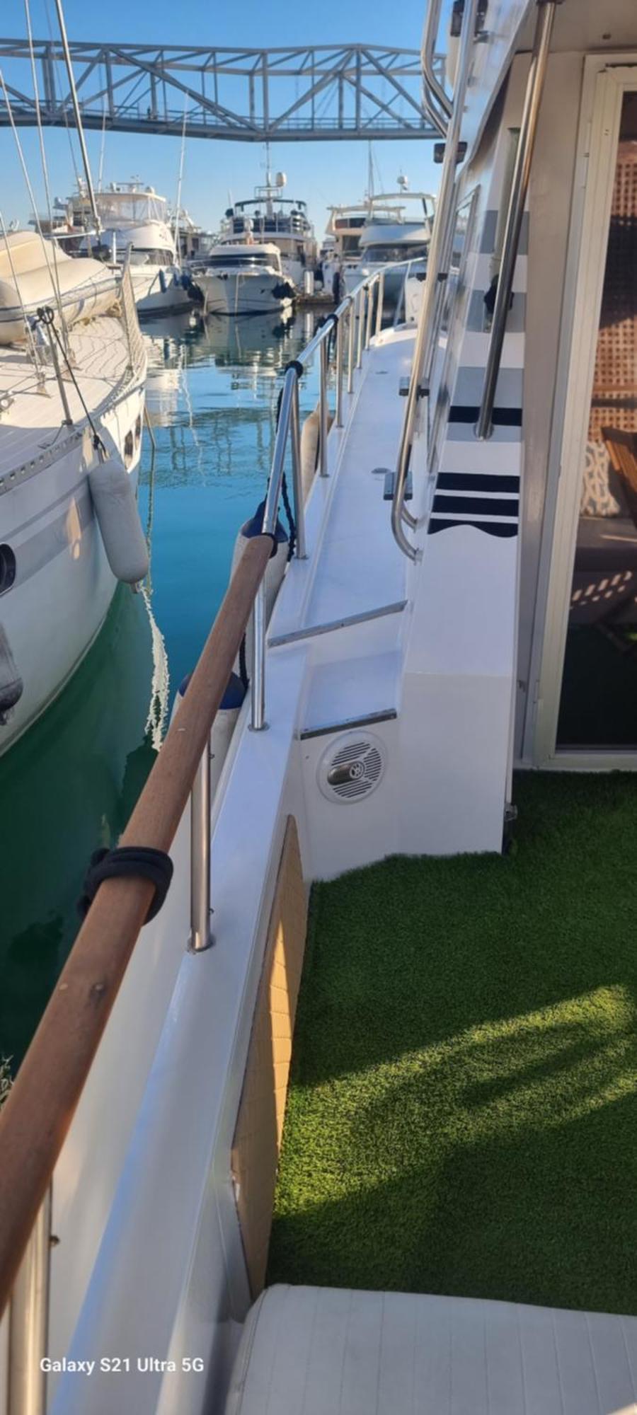 Beautiful And Comfy Boat In Barcelona With Boat Tour Option Hotell Eksteriør bilde