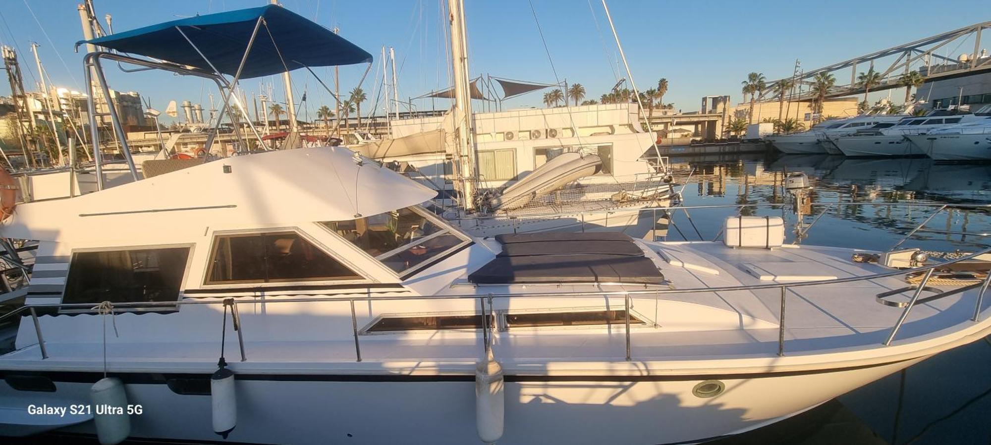 Beautiful And Comfy Boat In Barcelona With Boat Tour Option Hotell Eksteriør bilde
