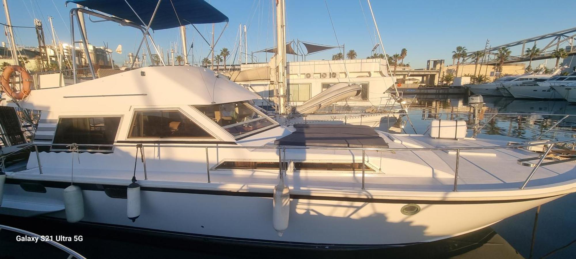 Beautiful And Comfy Boat In Barcelona With Boat Tour Option Hotell Eksteriør bilde