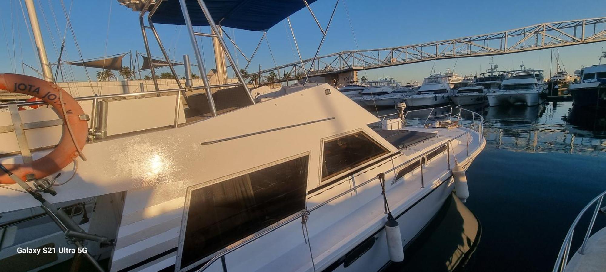 Beautiful And Comfy Boat In Barcelona With Boat Tour Option Hotell Eksteriør bilde